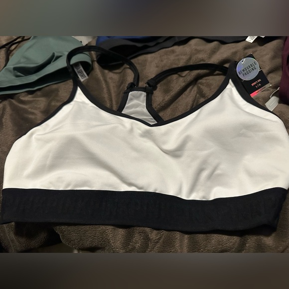 Sport Bras - Picture 2 of 5